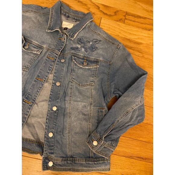 Universal Thread Women's Denim Jacket XXL Cotton/Spandex Blend Embroidered Patch - Picture 2 of 9